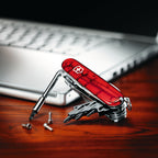 Navaja Multiherramienta Victorinox Cyber Roja Con 32 Funciones Rojo