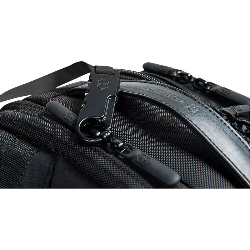 Mochila Para Laptop Mod. Altmont Professional Victorinox® Negro