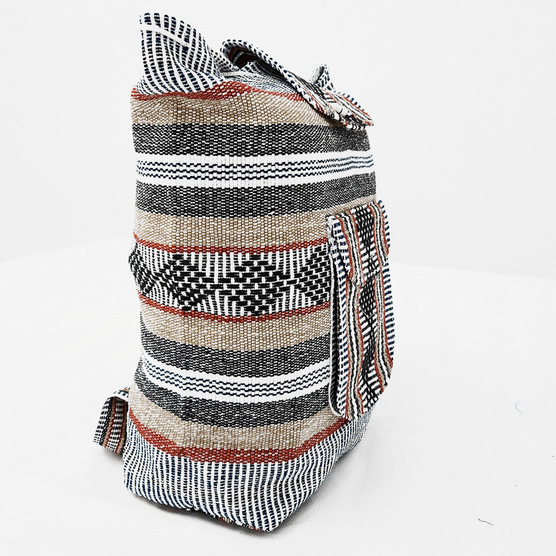 Mochila Artesanal Tejida Tipo Morral Con Bolsillo Frontal 10kg