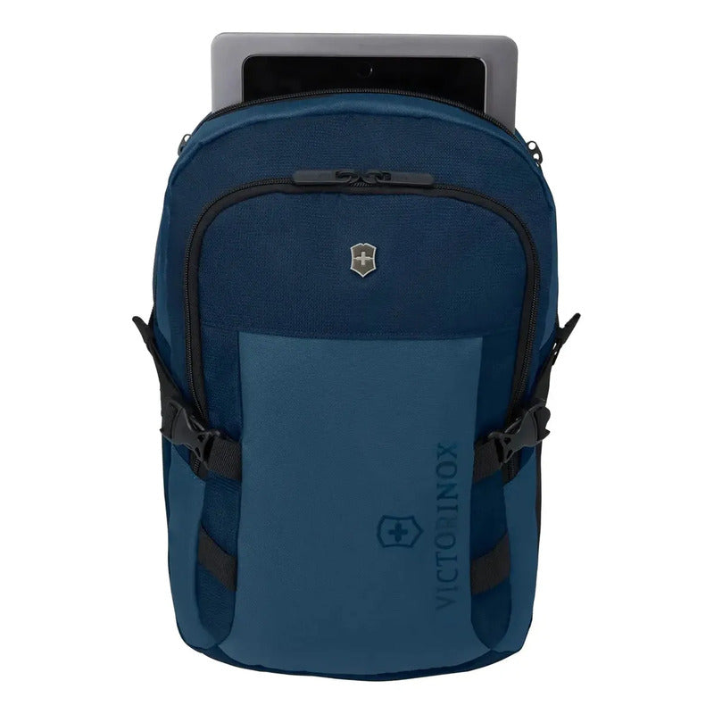 Mochila Vx Sport Evo Compact Backpack Marca Victorinox® Color Azul Petróleo Diseño De La Tela Liso