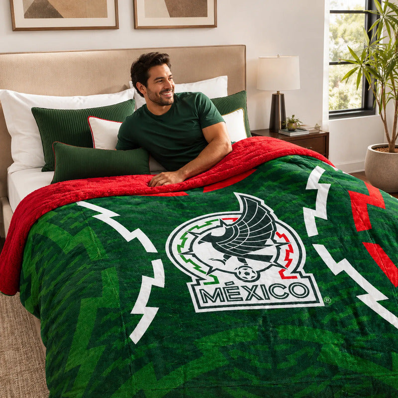 Cobertor Edredón De Borrega Matrimonial Providencia® Futbol Selección Mexicana 1 Kg Multicolor