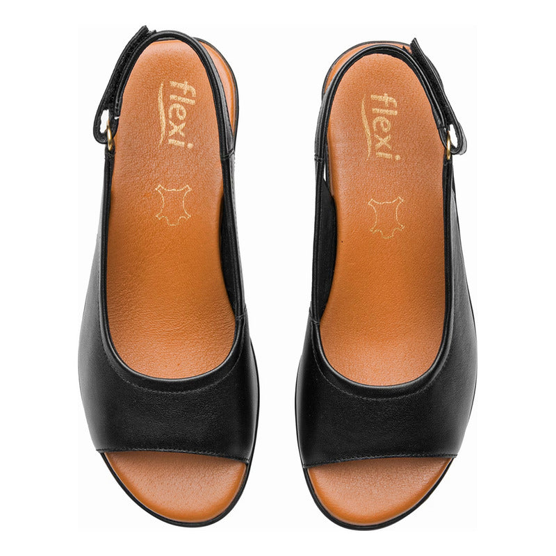 Sandalia Cuña Baja Para Mujer Mod.123717 Marca Flexi® Negro Liso 24.5 Mx
