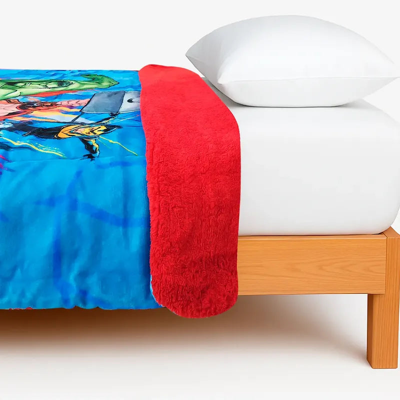 Cobertor Borrega Individual 1.50m X 2.00m Marca Providencia® Los Vengadores 1 Kg Multicolor