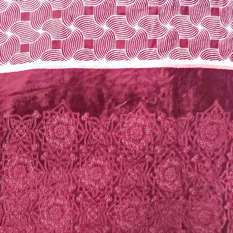Cobertor Ligero Micrograbado 1.80x2.10m Providencia® Premium Rieña 1 Kg Bordó