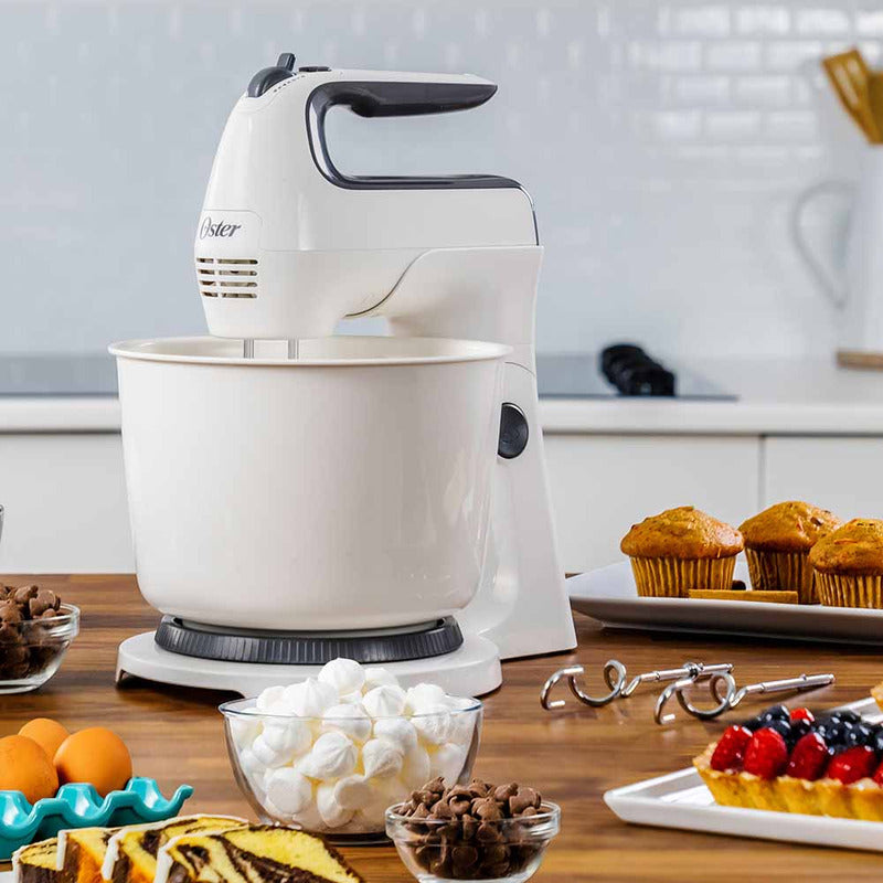Batidora Pedestal 3.7 L Oster 6 Vel Desmontable Tp - B2174 Color Blanco