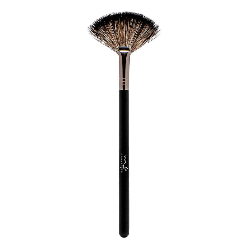Brocha De Abanico Mediana Mod. Yx1268 Marifer Cosmetics® Negro