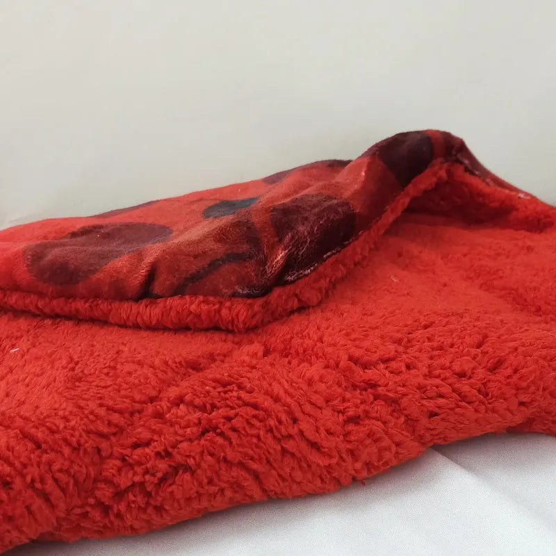 Cobertor Borrega Individual 1.50m X 2.00m Marca Providencia® Miraculous 1 Kg Multicolor