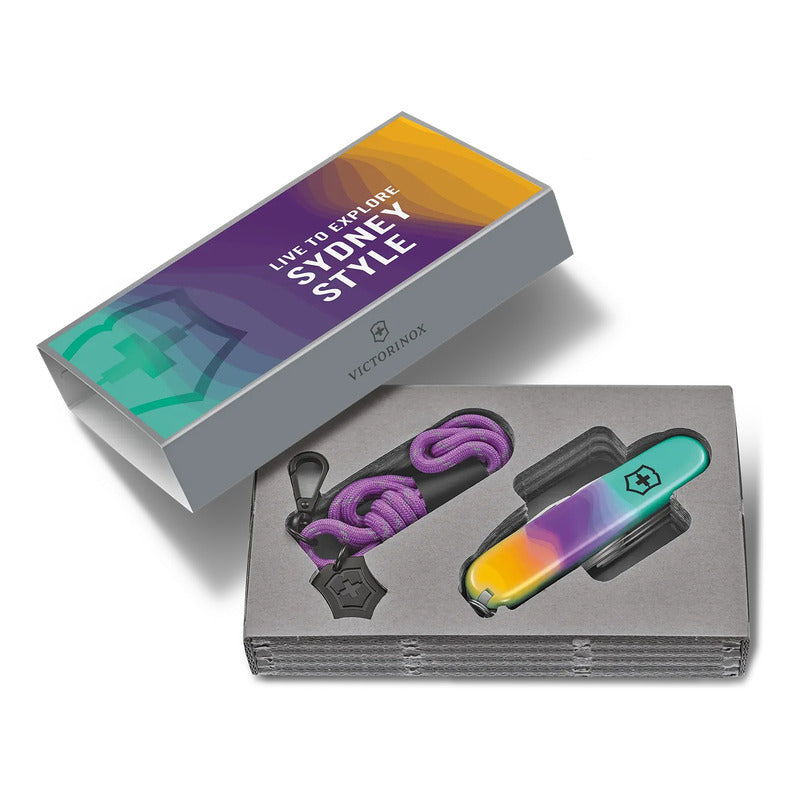 Navaja De Mano Sydney Style 1.3909.e222 Marca Victorinox® Verde