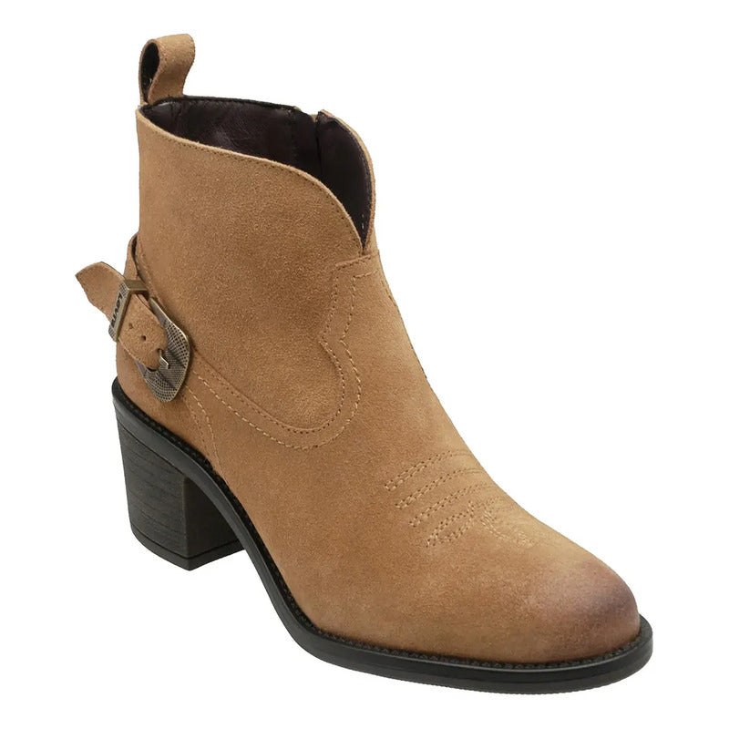 Botín Tipo Vaquera Para Mujer Mod. L1126164 Marca Levi's® Miel Liso 24,5 Mx
