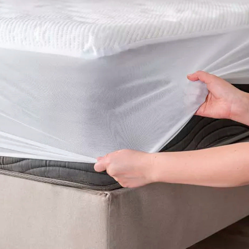 Protector De Colchón Impermeable Mat Basico Plus Vianney® Blanco Liso Matrimonial
