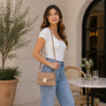 Bolso Crossbody Mod. 2432 Para Mujer Marca Jaime Ibiza® Taupe Lisa/rayas Oro Marrón Claro