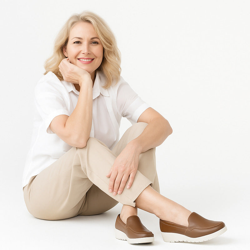 Zapato Slip On Casual Para Mujer Mod.104806 Marca Flexi® Marrón Claro Lisa 26 Mx