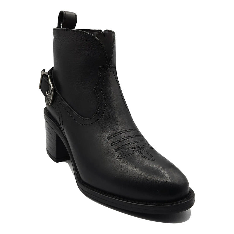 Botín Tacón 5cm Para Dama Mod. L1126163 Marca Levís® Negro Liso 23.5 Mx
