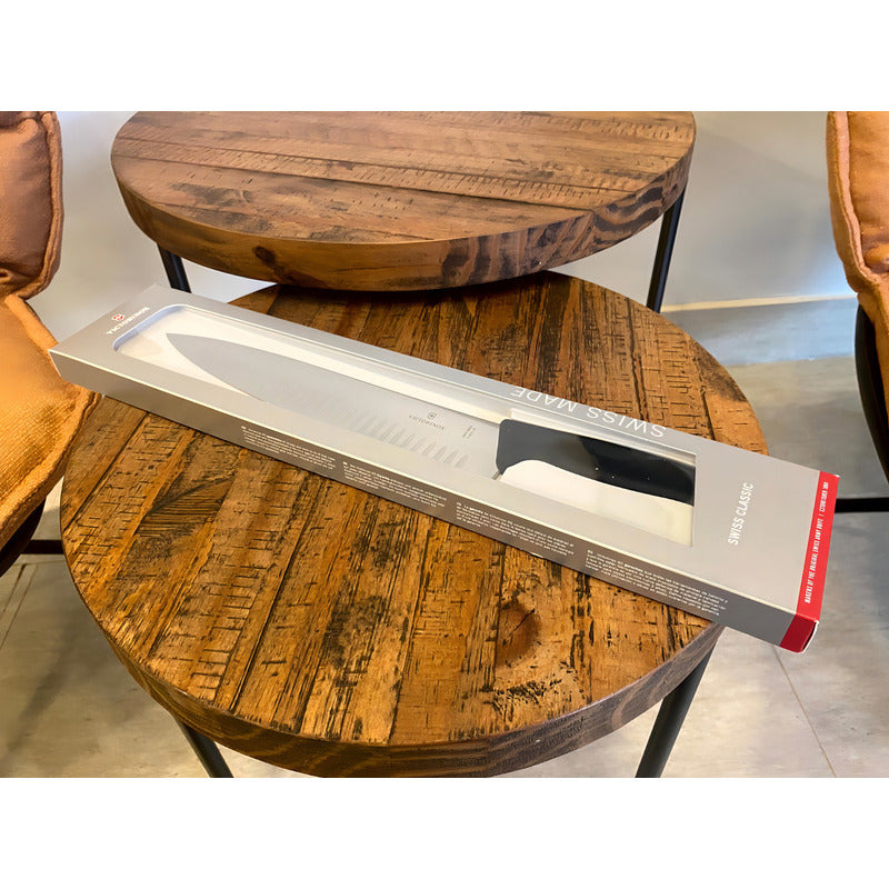 Cuchillo De Chef Profesional De 38 Cm Con Ranuras Swiss Classic Victorinox, Color Acero/negro