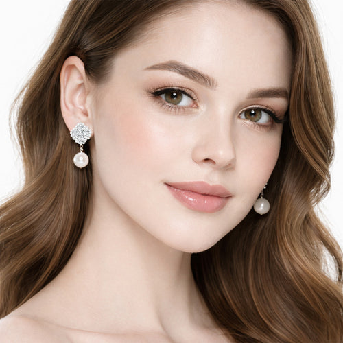 Aretes Elegantes Para Mujer Bisutería Fina Flor Con Perla Plateado