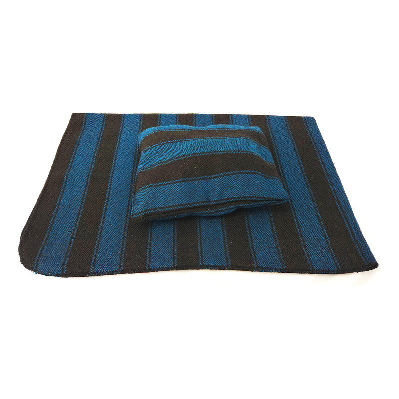 Frazada De Viaje Artesanal Con Almohada Set De Descanso