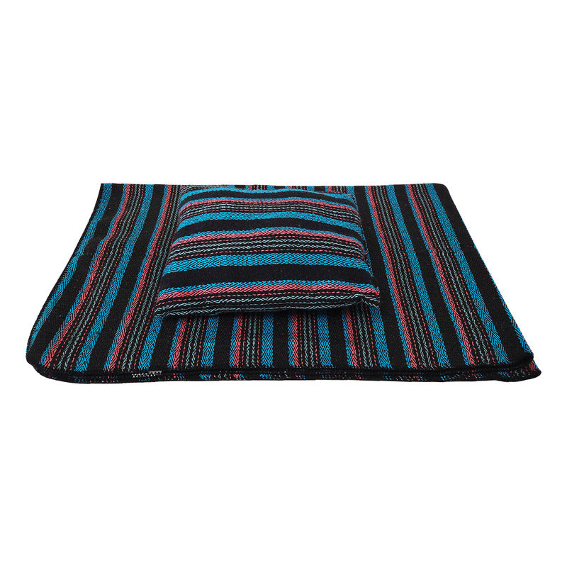 Frazada De Viaje Artesanal Con Almohada Set De Descanso