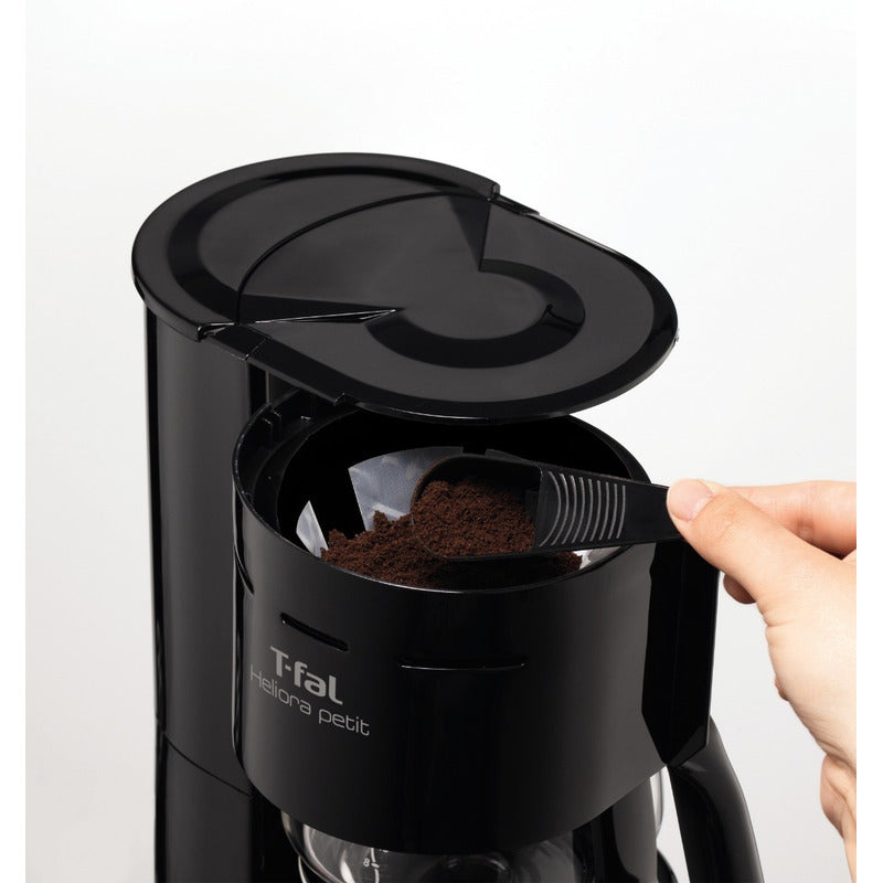 Cafetera De Filtro Permanente Heliora Petit Negra Prepara 4 Tazas De Café Cuenta Con Sistema Antigoteo Por Lo Que Puedes Servir El Café Mientras Se Está Preparando T-fal Cm3218mx