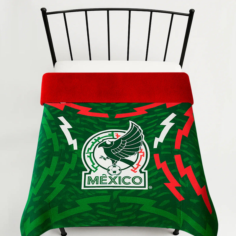 Cobertor Edredón De Borrega Matrimonial Providencia® Futbol México 1 Kg Multicolor