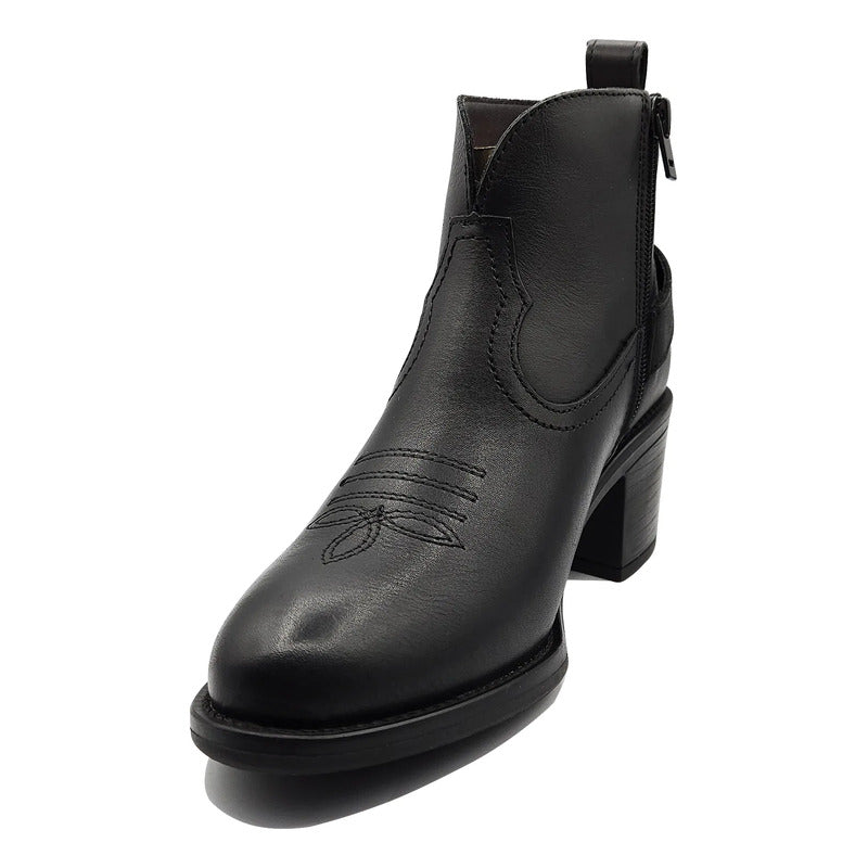 Botín Tacón 5cm Para Dama Mod. L1126163 Marca Levís® Negro Liso 23 Mx