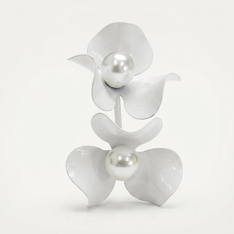 Aretes Tipo Arracada De Flores Con Perlas Marca Lob® Blanco
